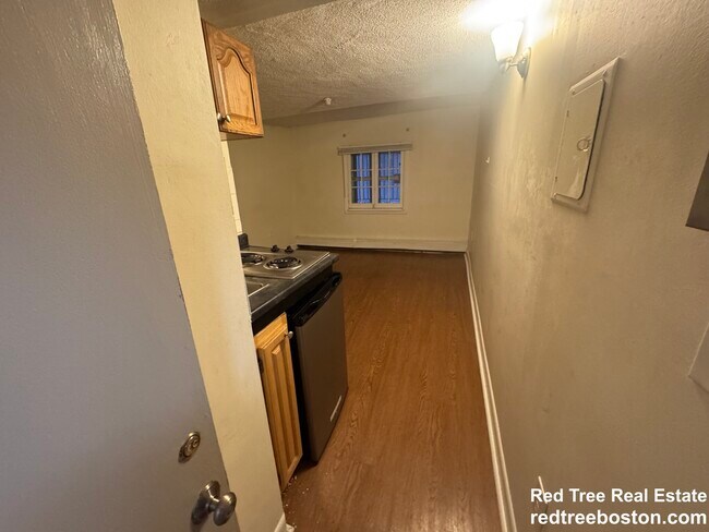 49 S Huntington Ave in Boston, MA - Foto de edificio - Building Photo