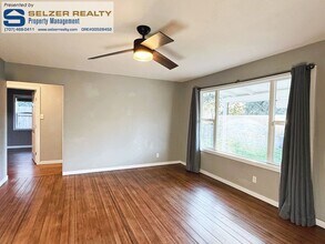 1521-1523 Talmage Ct in Ukiah, CA - Foto de edificio - Building Photo