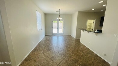 42455 W Santa Fe St in Maricopa, AZ - Building Photo - Building Photo