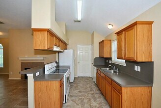 8715 Charity St in Needville, TX - Building Photo - Building Photo