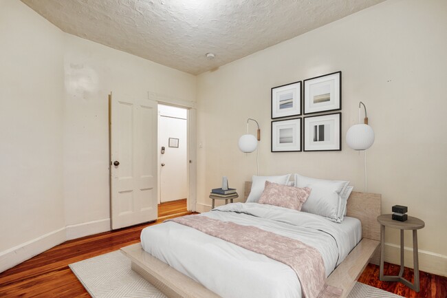 882 Huntington Ave, Unit 1