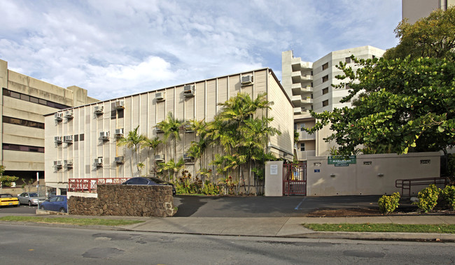 Manamana Apartments in Honolulu, HI - Building Photo - Building Photo