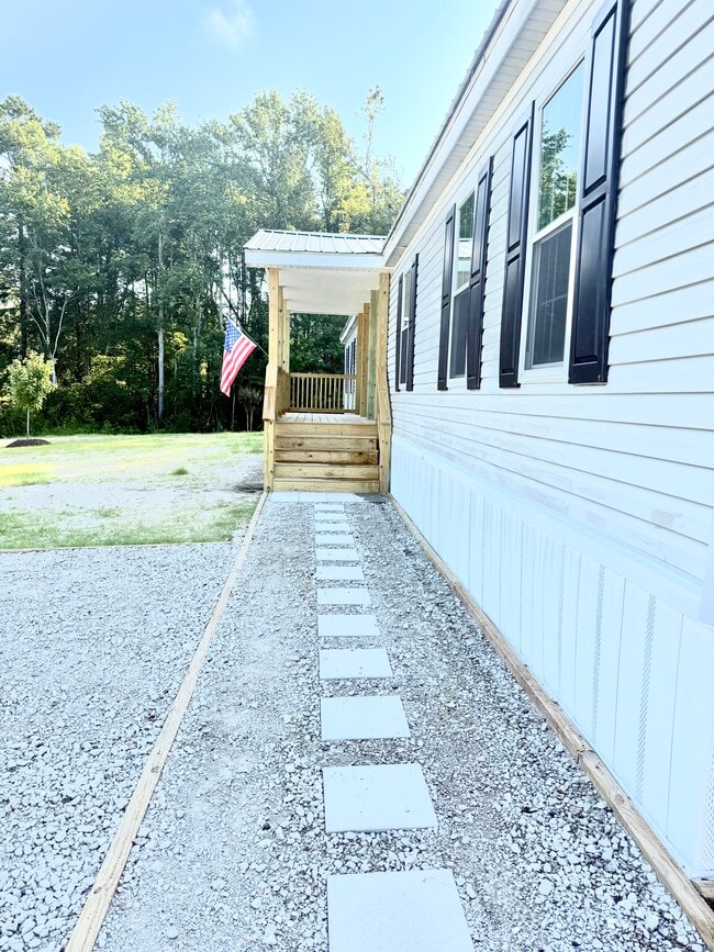 58 E Snowberry Ln in Rocky Point, NC - Foto de edificio - Building Photo