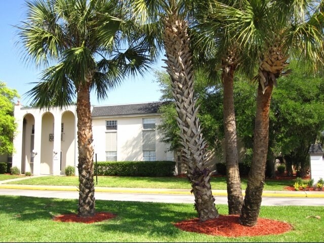 La Aloma Apartments in Winter Park, FL - Foto de edificio - Building Photo
