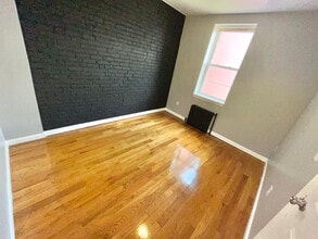 366 4th Ave in Troy, NY - Building Photo - Building Photo