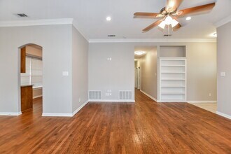 116 Stanford St in Forney, TX - Foto de edificio - Building Photo