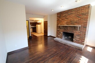 617 South St in Philadelphia, PA - Building Photo - Interior Photo