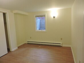 34 Chatham St, Unit B1 in Cambridge, MA - Building Photo - Building Photo