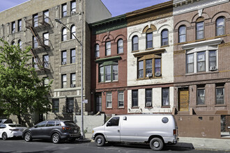 549 W 187th St in New York, NY - Building Photo - Building Photo