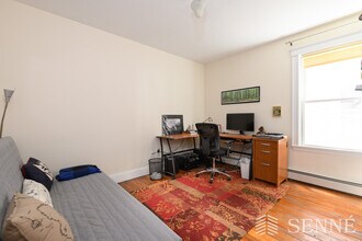 39 Magnolia Ave, Unit 1 in Cambridge, MA - Foto de edificio - Building Photo
