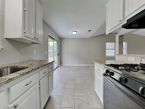 24507 Fir Ridge Ct in Huffman, TX - Building Photo - Building Photo