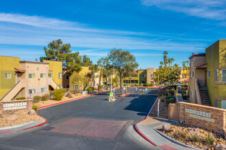 Avila Park Condominiums in Las Vegas, NV - Building Photo - Building Photo