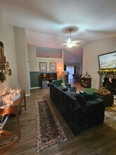 204 Sourwood Ct in Jacksonville, NC - Building Photo - Building Photo