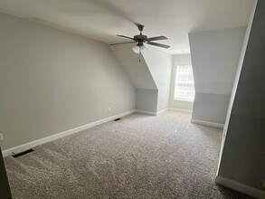 1359 Fosters Alley in Bowling Green, KY - Foto de edificio - Building Photo