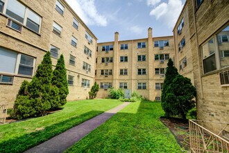7250 N Western Ave in Chicago, IL - Building Photo - Building Photo