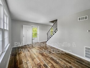 121 Old Columbia Rd in Charlotte, TN - Building Photo - Building Photo