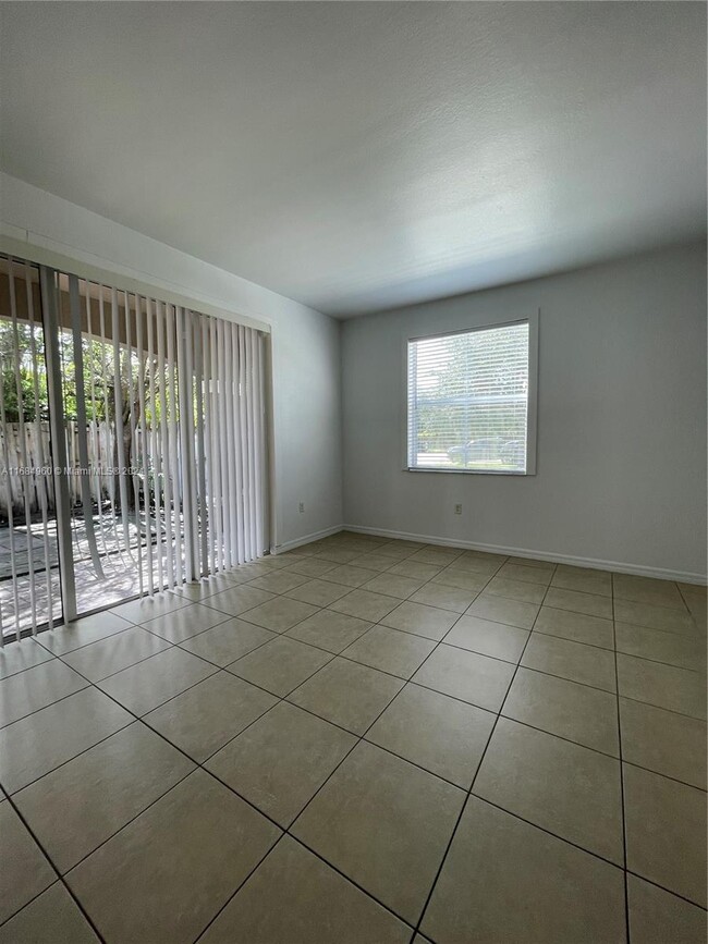 8963 SW 152nd Path in Miami, FL - Building Photo - Building Photo