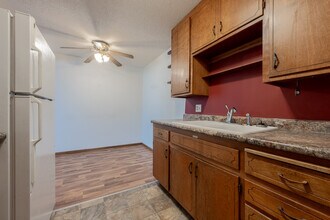 Hillcrest Apartments in Le Sueur, MN - Foto de edificio - Building Photo