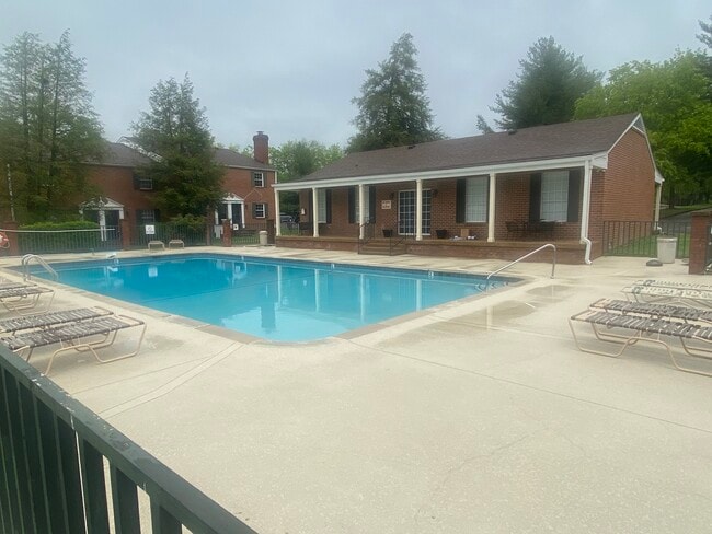 601 Boyd Mill Ave, Unit L6 in Franklin, TN - Building Photo - Building Photo