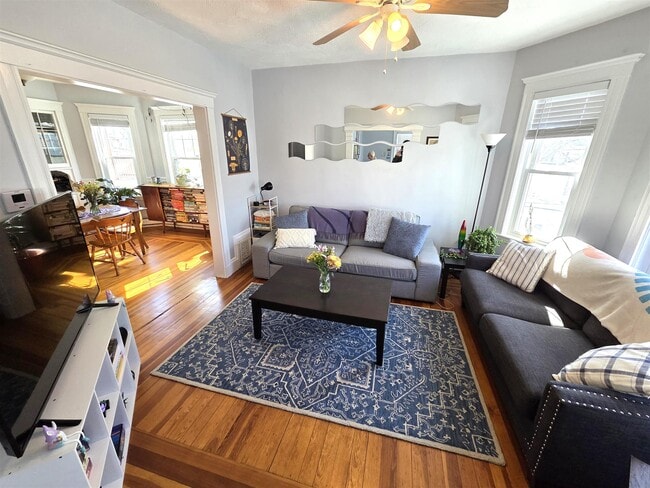 33 Electric Ave, Unit 31-1 in Somerville, MA - Building Photo - Building Photo