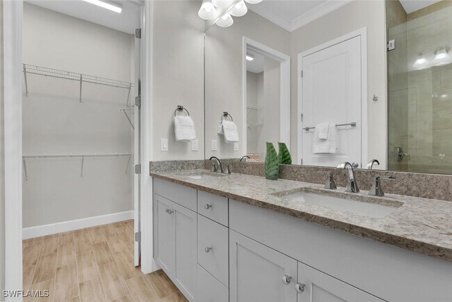 7110 Cayo Coco Ln in Naples, FL - Building Photo - Building Photo