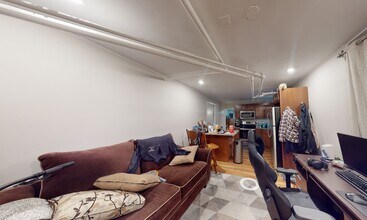 6 Forest St, Unit 3T in Cambridge, MA - Building Photo - Building Photo