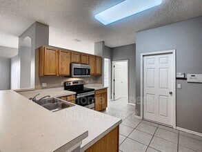 4926 Native Dancer Ln in Orlando, FL - Building Photo - Building Photo