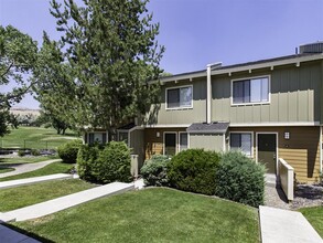 Aspen Ridge Apartments in Reno, NV - Foto de edificio - Building Photo