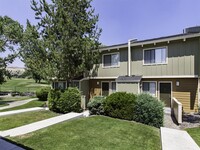 Aspen Ridge Apartments in Reno, NV - Building Photo - Building Photo