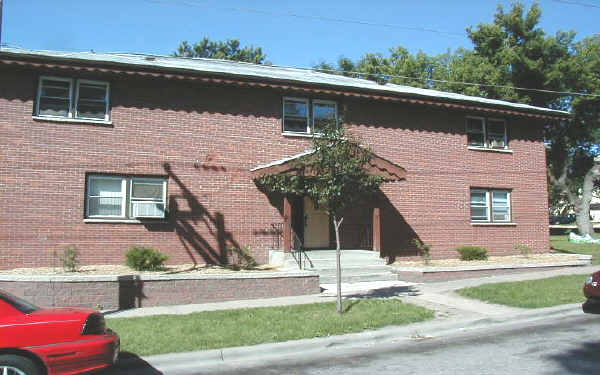 207 Maple Street in St. Paul, MN - Building Photo