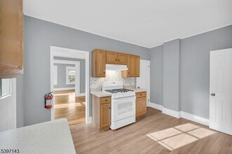 12 Hillside Ave in Rockaway, NJ - Building Photo - Building Photo