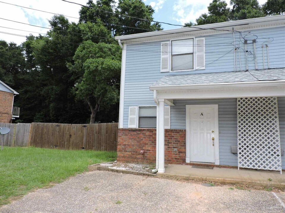 7702 Kipling St in Pensacola, FL - Building Photo