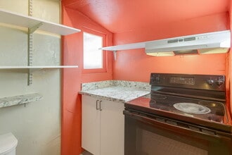 1935 Taylor St in Hollywood, FL - Building Photo - Building Photo