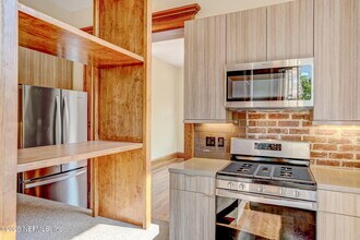 122 E Duval St in Jacksonville, FL - Building Photo - Building Photo