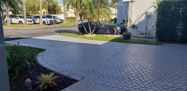 11242 SW 62nd Ln in Miami, FL - Building Photo - Building Photo