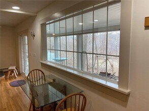 32 Wilbur Rd in Lincoln, RI - Building Photo - Building Photo