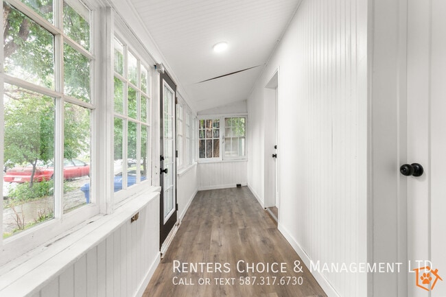 935 Elm St SE in Medicine Hat, AB - Building Photo - Building Photo
