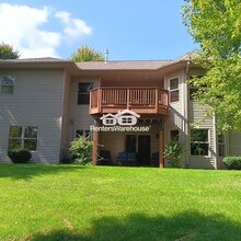 1035 Bay Cir in Annandale, MN - Building Photo - Building Photo