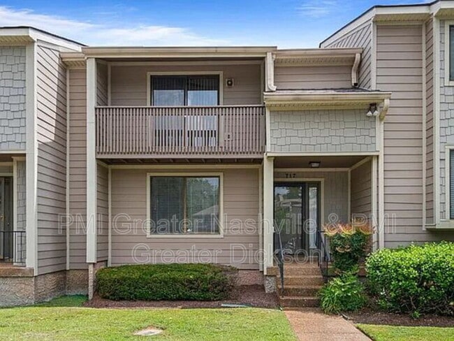 property at 717 Barlin Ct