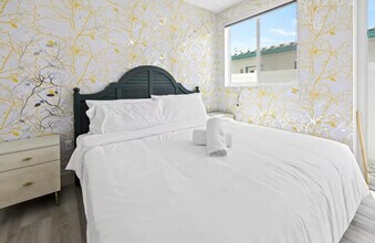 4243 Bougainvilla Dr in Lauderdale-by-the-Sea, FL - Building Photo - Building Photo