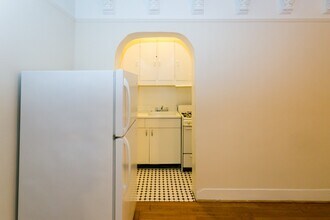 4741 N Paulina St, Unit 1 in Chicago, IL - Foto de edificio - Building Photo