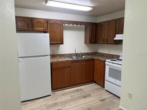 2521 NW 57th Pl in Gainesville, FL - Building Photo - Building Photo