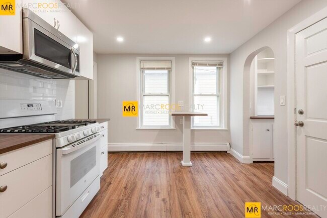 property at 106 Byron St
