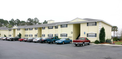 Water’s Edge Apartments in Jacksonville, FL - Foto de edificio - Building Photo