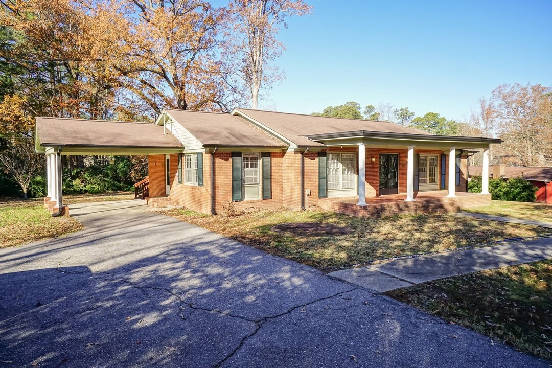 635 Green Willow Cir in Wendell, NC - Building Photo