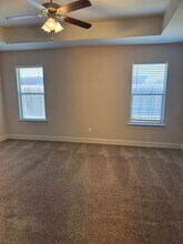 9803 Avenue V in Lubbock, TX - Foto de edificio - Building Photo