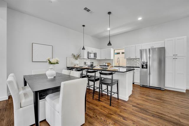 5806 Bryan Pkwy in Dallas, TX - Building Photo - Building Photo