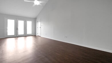 3323-3327 Kristin Ct in Columbus, OH - Building Photo - Building Photo