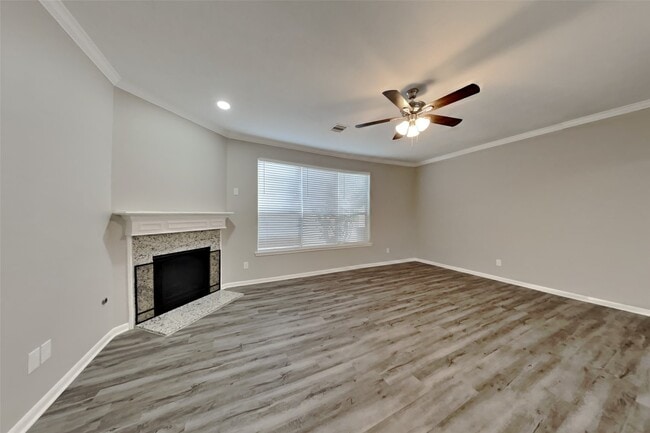 17262 Lafayette Hollow Ln in Humble, TX - Foto de edificio - Building Photo