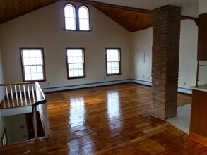 529 Quinnipiac Ave, Unit 2 in New Haven, CT - Foto de edificio - Building Photo